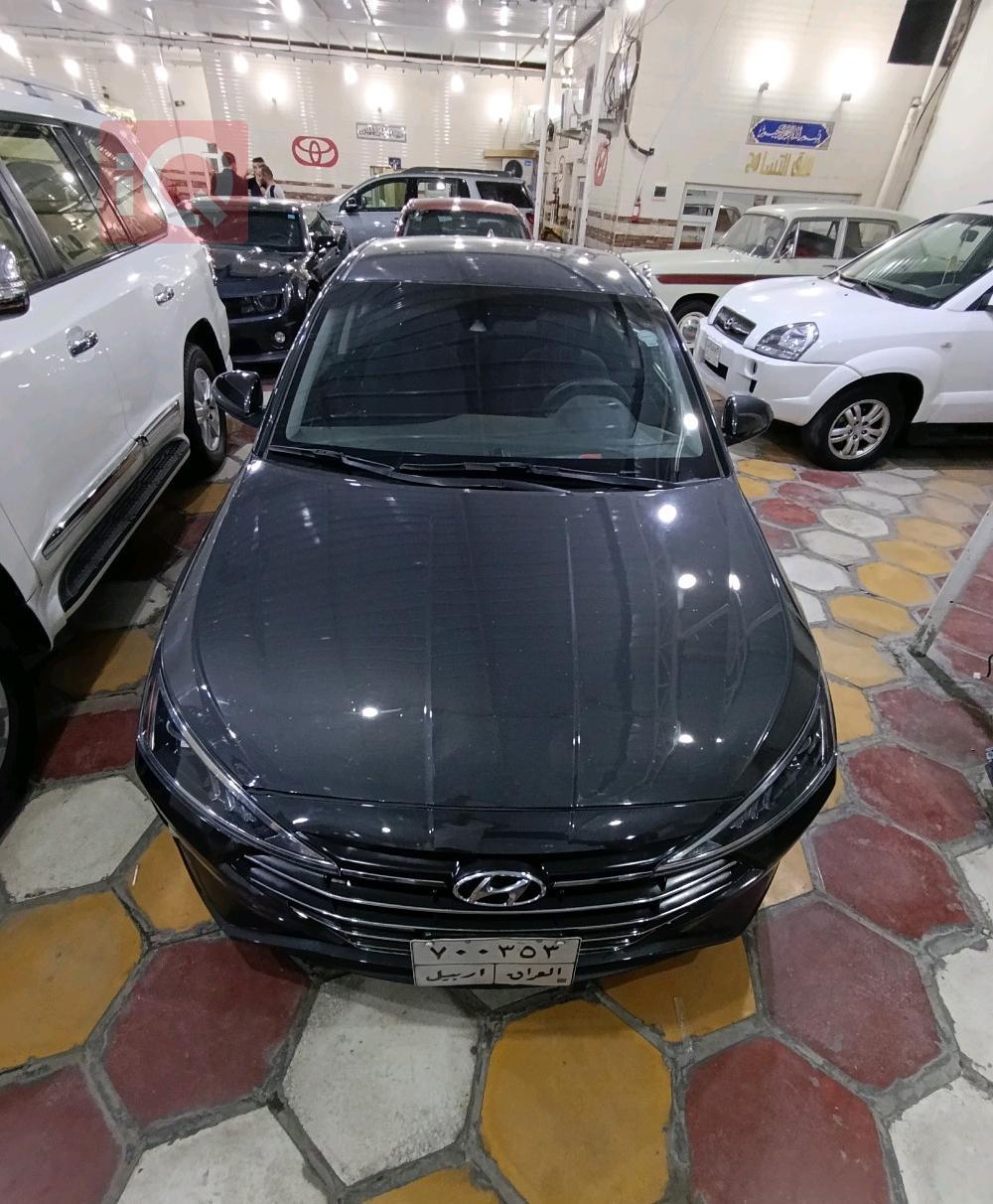 Hyundai Elantra